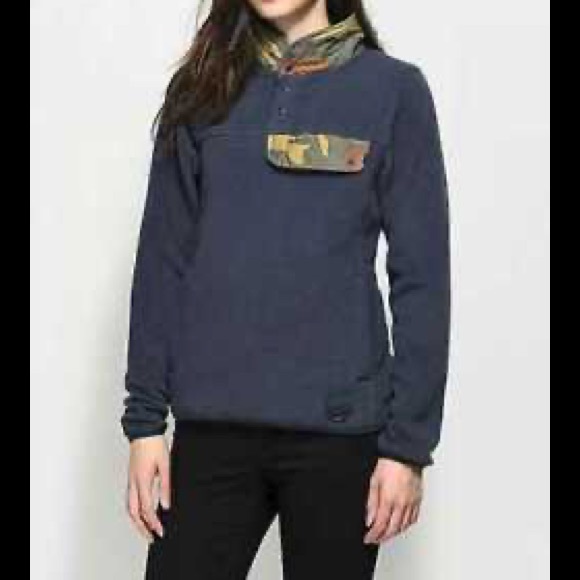 BNWT Herschel Supply fleece camo pullover - Picture 4 of 7